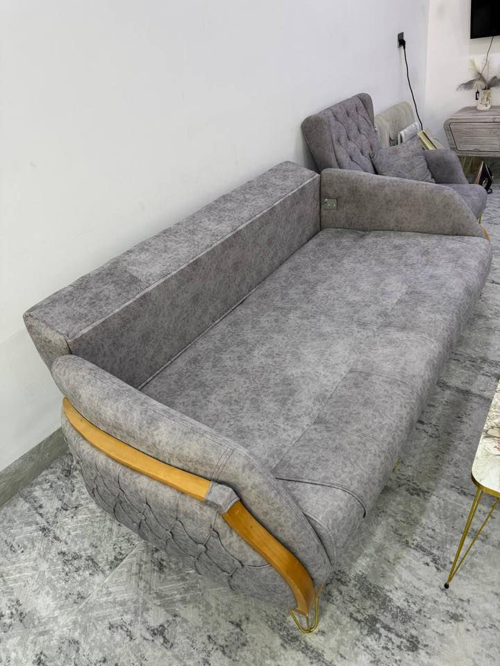 طخم قنفات تركي 10 مقاعد للبيع
ثنين كبير 
واحد وسط 
و كراسي عدد 2 

بيها قطعتين مكسورات الظهر مالتها يحتاج تصليح 
السعر قيم و اخذ بما يرضي ضميرك 
***********
