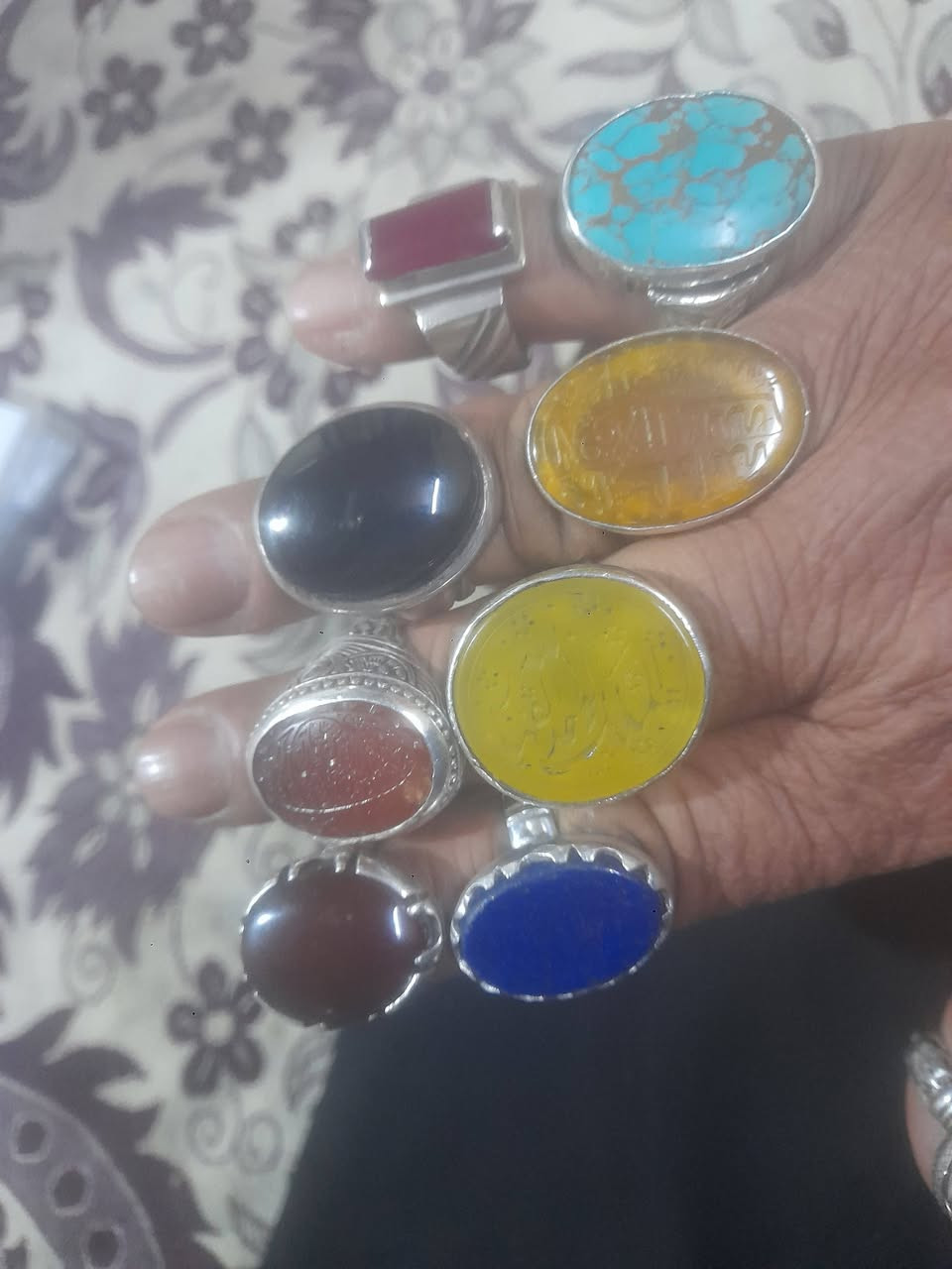 ابيع بل قناعه ***********
