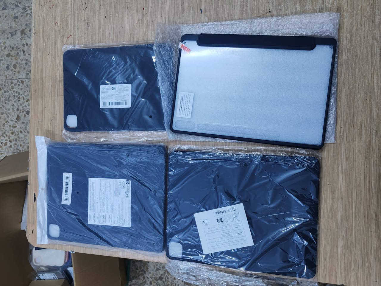 السلام عليكم عندي شلعة مال كڤرات مال امزون كلهة جديدة  عددهن 115 وياهن لزكات هم انطوني بيهن سعر وبالعافية


**إذا كنت صاحب هذا الإعلان وتريد حذفه لأي سبب، رجاءا أرسل رسالة إلى الدعم الفني**