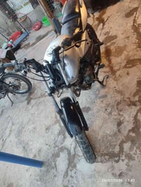 دراجة بولسر نضيفة لا كايمة لا تبخر كهربائيات شغالة هندر واحد تشتغل شوف...