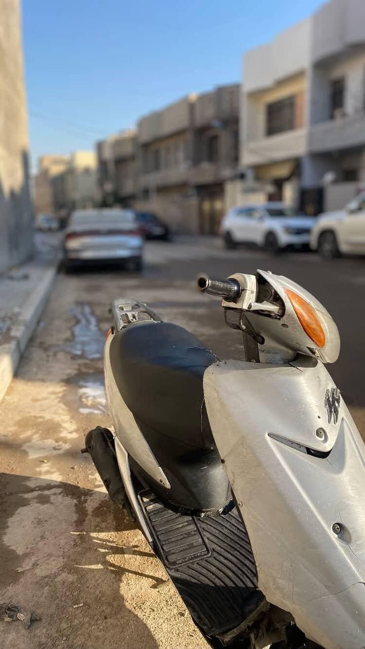 ألسلام عليكم دراجه60 عصفوريه  هندر واحد نضيفه مكينه فول فقط الكفرات تعبانه 
.السعر: 175وبيه مجال 
الرقم. ***********
