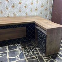 ميز مكتب • ٩٠ب١٠٠ • الحسينيه بغداد