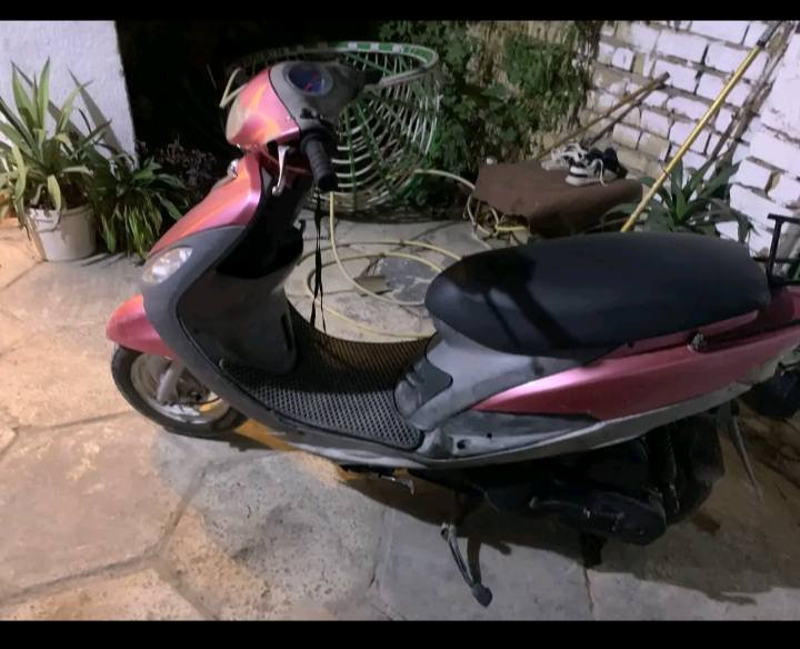 السلام عليكم دراجه ماكس منغولي لبيع دراجه كامله من كلشي نكره سلف كلهه شغاله مكاني بغداد الحريه رقم صاحب الدراجه  *********** ب٤٠٠الف
