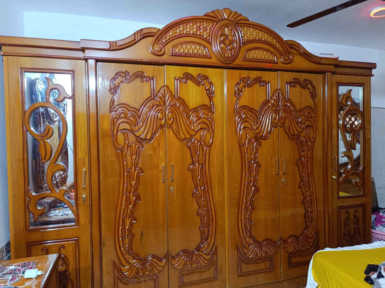 يالله سلام عليكم غرفه للبيع
كامله ونضيفه ما ناقصه شي
كنتور ابو 6
جربايه 
دوشك مال جربايه 
ميز مرايه 
كومديات مال جربايه 
ميز شاشه 
زاويه 
غرفه كامله ونضيفه 
صاج اصلي الثقيل 
سعره 750
عنوان قضاء الغراف 
شراي اتصال عل رقم 
***********
