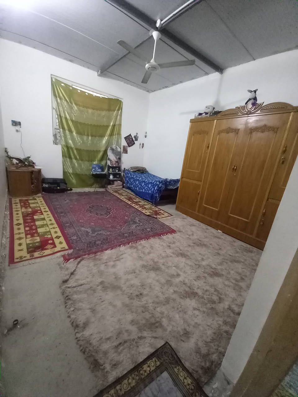 السلام عليكم  بيت للبيع ⚠️
النزال19 الواجهيه16
المساحه الكليه 304 م 
العنوان هور رجب العدوانيه شارع خفاجه 
غير متواجد على الخاص فقط على هذا الرقم *********** 
السعر 70مليون
