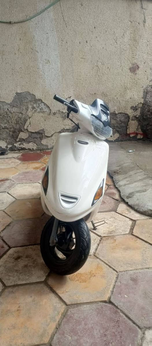 السلام عليكم
فراشه فحل للبيع 

الدراجه كلها ختم واحد ويه المكينه سواد وكفر 

شرط الشلعه والمعدل 

السعر 450 وبيه مجال للشراي 

المكان بابل الكفل 
للاستفسار خاص او اتصل/***********
