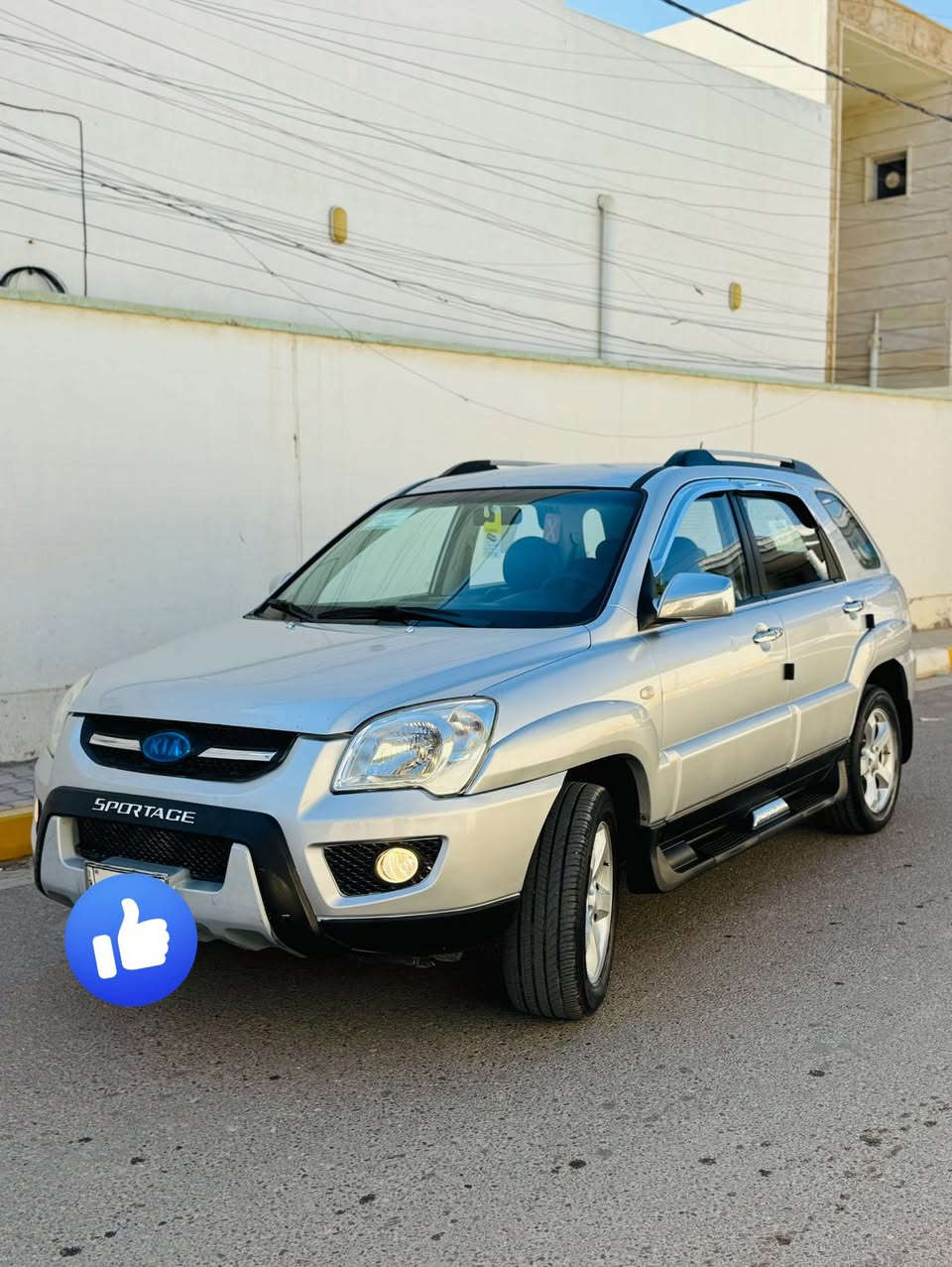 Kia سبورتج ٢٠١٠ خليجي
رقم انبار تحويل مباشر
محرك 2000 دوش جديد 
تبريد تدفئة شغالة
داخل جلد 
تدفئة كراسي
مري شفط
تحكمات ستيرن
شاشة اندرويد 
كامرة
تبريد شاشة
تايرات جديده

صبغ فقط جاملغ خلفي والسونار مرفق ويا الصور

عدتها والسبير جديد

ماشيه 143الف كيلو
بدون اي عطل او جيك
السعر ١١٥ بيها شوي مجال

للتواصل  
***********
مكان السيارة هيت
