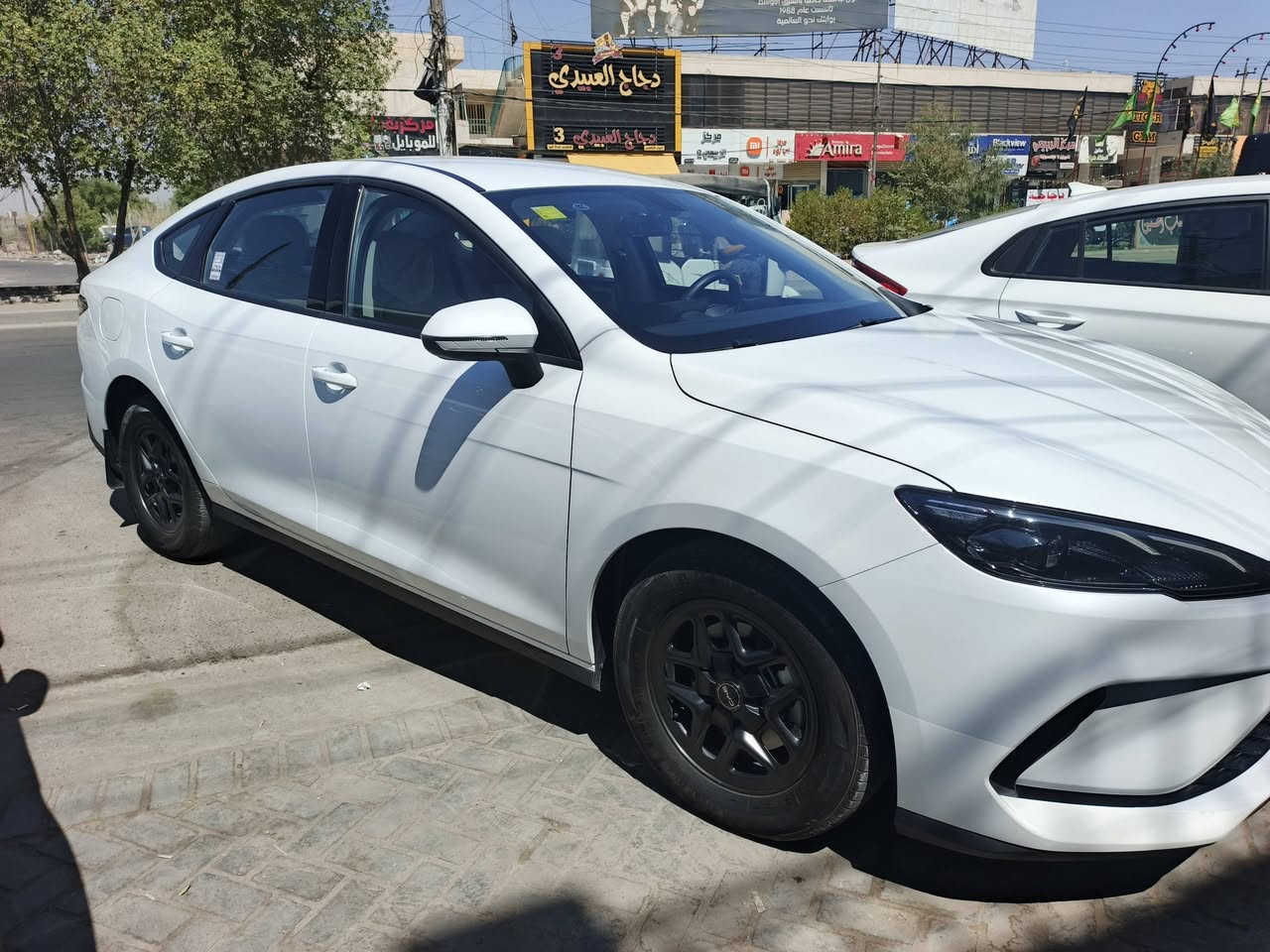 سيل 5 موديل 2025 داخل ابيض ☑️
مكفوله من الضربه والصبغ والبارد 
رقم بغداد بسمي

بلكن هايبرد  ثلاث انظمه هايبرد + بانزين  شحن ذاتي🔋 + شحن خارجي🪫 تمشيك2200  كيلو سعه خزان الوقود 65 لتر 

 بحالة الوكالة ☑️  كفاله عامه

ملاحظه شاحنه اصليه  + فوم معالج اطار 

🔥مرقم بغداد مثبت لوحات سنويه باسمي 🔥

عنوان /  بغداد شارع فلسطين 

💥محرك يعمل لشحن البطاريه فقط  1500 هجين ثلاث انظمه شحن ذاتي + هايبرد + شحن خارجي☑️ 
💥داخل جلد ابيض لونين  بطاين بوب جلد ابيض واسود ✅ 
💥دركة دي جلد وحياكه ☑️ 
💥بكلايت لد خليه ✅ 
💥بصمه +كارت ☑️ 
💥هاندر بريك بصمه اوتو هولد✅ 
💥كيجات شاشه ☑️ 
💥شاشه كبيره تبريد شاشه✅ 
💥لايت ليد لايت اوتو  + لد صباحي☑️ 
💥اشاير مري✅ 
💥تبريد قطعتين ☑️ 
💥ويل كب اسود بلاد ✅ 
💥ايرباك عدد 10☑️ 

الاتصال ☎️ 

***********

***********

السعر 19700
