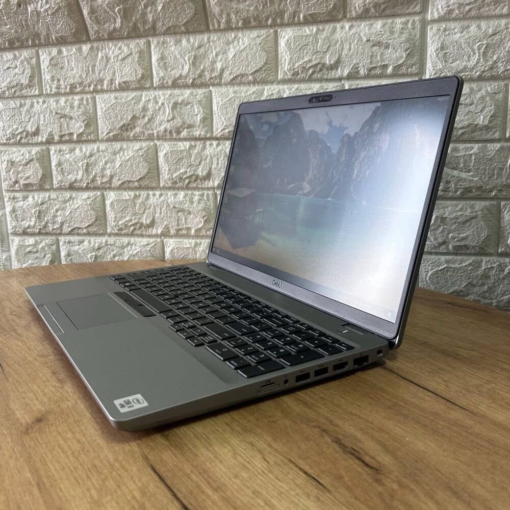 كارت شاشة خارجي 4GB هندسي ومعالج i9 جيل عاشر💻
فئة H للعمل العهندسي والتصاميم

DELL PRECISION 3551 💻
بخصم قوي جداً كمية
معالج i9 فئة H الجيل العاشر
10TH GENERATION

المواصفات:

 معالج : INTEL CORE i9-10885H 
5.3 GHz clock 
جيل 10 معالج فئة H عدد الانوية 8 CORES
-رام: 32GB DDR4
-ذاكرة: 512GB NVME M.2 SSD 
-كارت شاشة خارجي: NVIDIA QUADRO P620 4GB VRAM
-كارت شاشة داخلي: intel UHD GRAPHICS 16GB
حجم الشاشة : 15.6 FHD IPS
نظام التشغيل: Windows 11 Pro  اورجنال
‎كيبورد ضوئي ليزر عربي/إنكليزي  
‎مداخل: Type-C و USB HDMI
السعر 775 الف
رقم الهاتف ***********