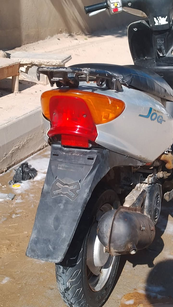 السلام عليكم 
عصفوريه كلش نضيفه اخت الحاويه كفرات ختم واحد كهربائيات شغاله لايت بك لايت اشاير سلف عوزه باتري 
هندر واحد تشتغل دشبول شغال قفل جنطه وستيرن اوراق الكمارك ومزاد اليابان موجودات دراجه كلشي ماناقصهه السعر 370وبيهه مجال قليل والشراي يشلع عيوني *********** بي واتساب مكاني غراف
