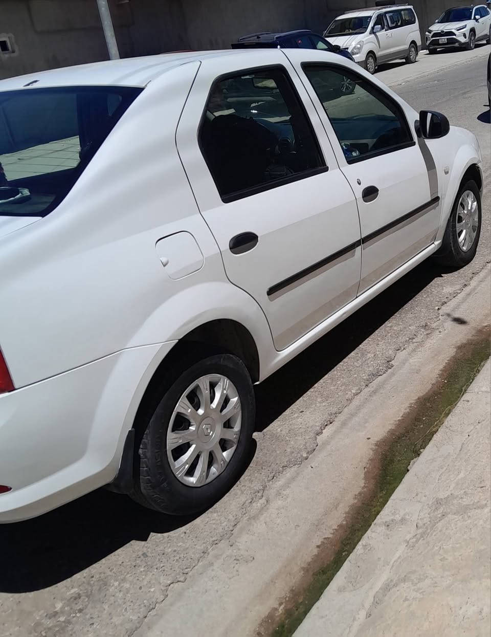 سڵاو
گێر تۆماتیک
دوو سێ پەلە بۆیاغی هەیە لەبەر شوخت چاک کراوتەوە
گێر و مەکینە بەشەرت
تەبرید لەسەر سویج
شاشە جام کارەبا
تایەی نوێ
تحویل و غەرامە بەشەرت
سەیارەیەکی زۆر خاوێن و ڕێکە 
بۆ بەنزین زۆر باشە أربيل, العراق


**إذا كنت صاحب هذا الإعلان وتريد حذفه لأي سبب، رجاءا أرسل رسالة إلى الدعم الفني**