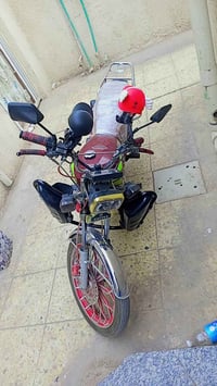 دراجه ايراني للبيع السعر 650مكاني بغداد العامريه الدراجه بيها ورقتين ف...