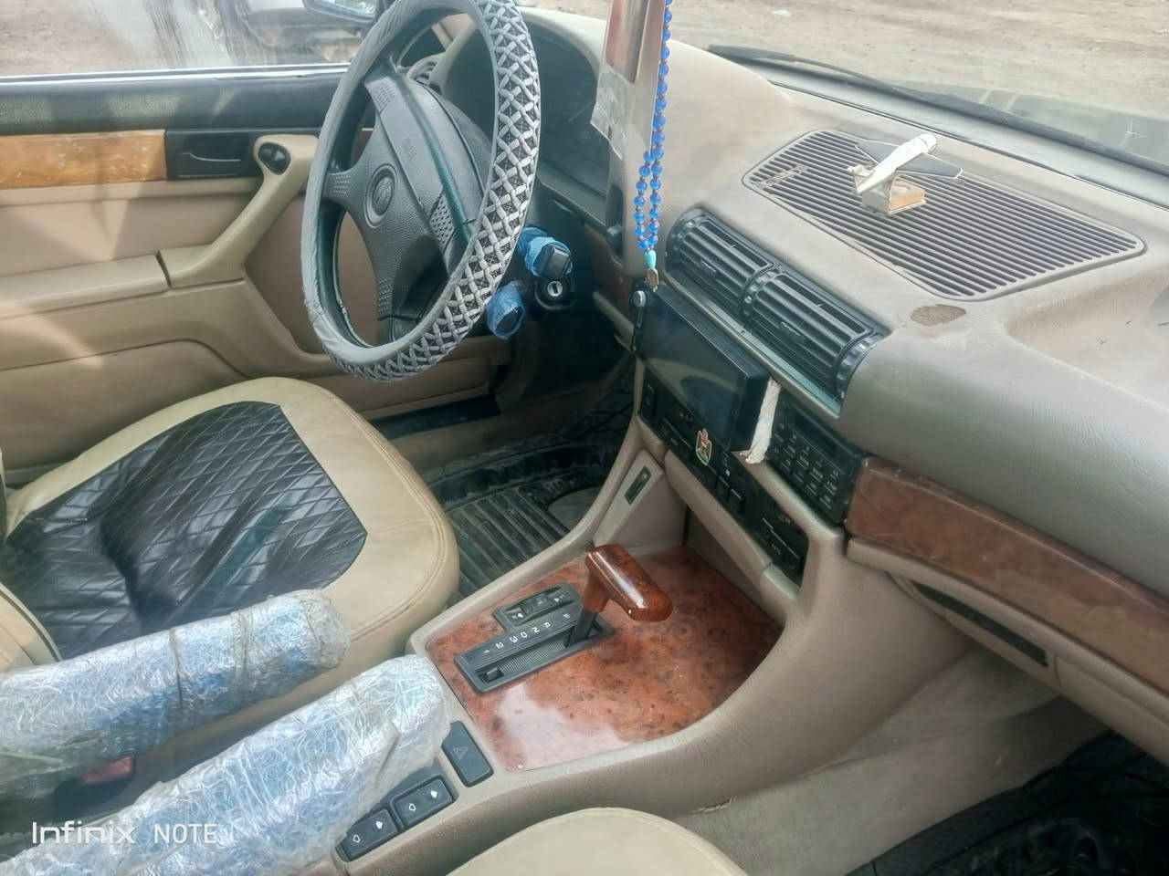 سياره بي ام دبليو حجم حجم ٧٣٠ نظافه عالية سعر ٥٧ ورقه/ ***********
