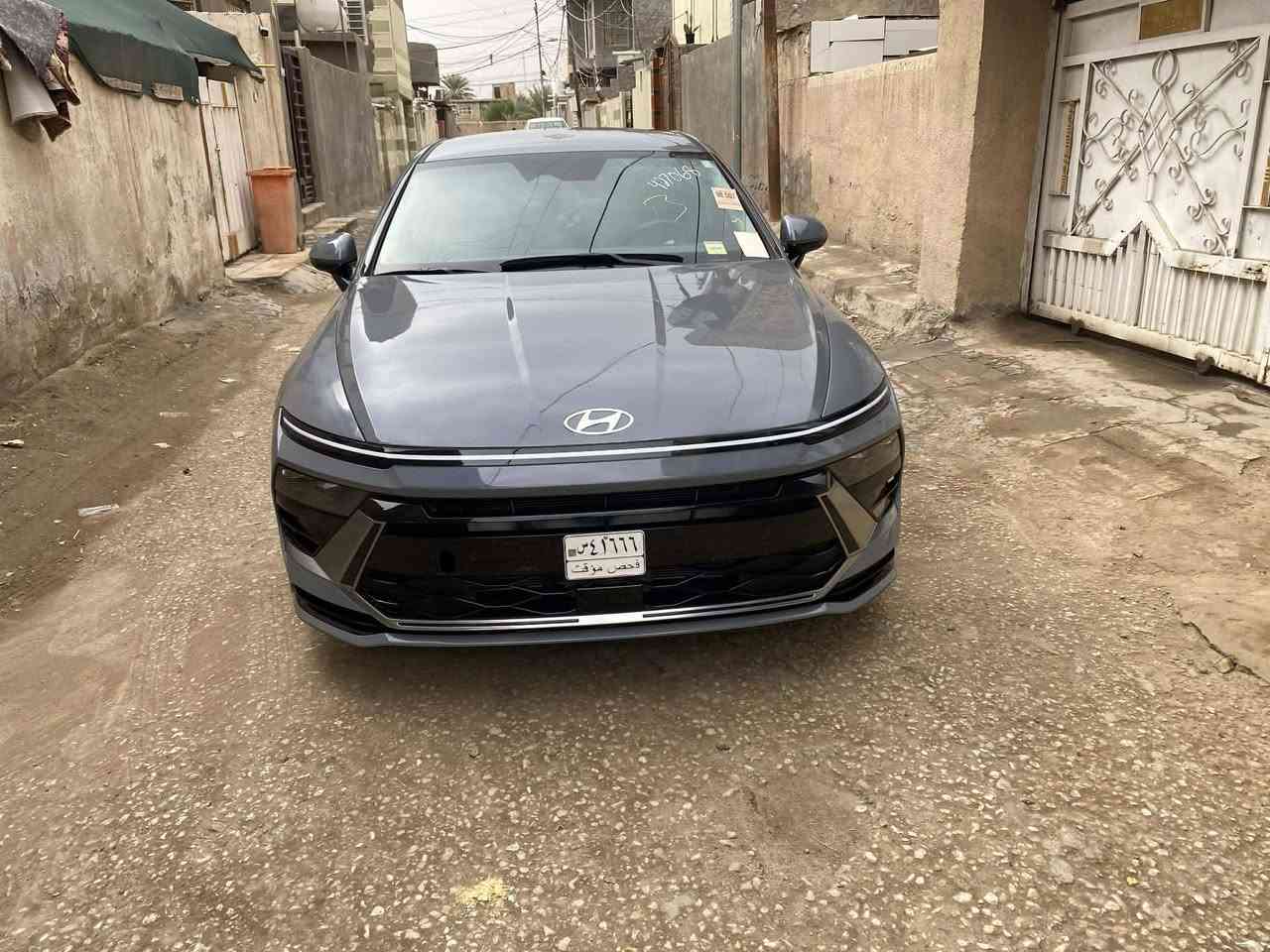 السلام عليكم
سوناتا 2024 ماشيه 23
حادثه بنيد ودعاميه فقط 
المواصفات 
بصمه + تشغيل عن بعد 
رادارات  كامره دواره 
اوتو هولد هند بريك كهربائي 
كشن كهرباء كشنات تدفئه 
شاشه متصله + عداد الكتروني 
شفتات ستيرن
  جاهزه من كلشي 
مكان سياره بابل ***********
