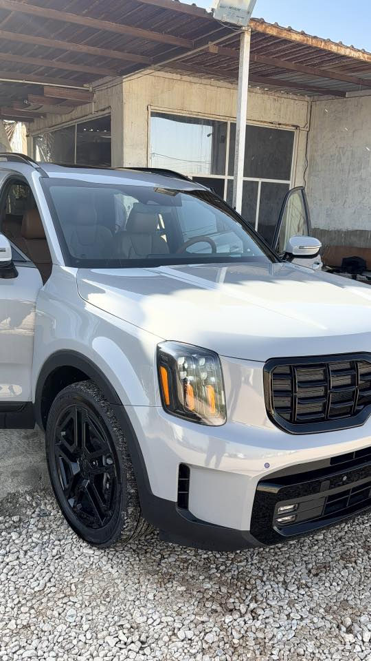 كيا تلورايد موديل 2025  لون اسمنتي وارد امريكي فول فئة ( برستيج)  اعلى مواصفات حادث دعاميه فقط مكفوله كفاله عامة من الصبغ والبارد والرصعات 
 فول مواصفات فتحتين كشنات  تبريد تدفئة 
ماشية (61 الف 

السعر 40 الف ترهم مراوس بسورنتو 23 او 22 
 كلشي موضحلك بالتصوير وبالمنشور

 

مواصفات سيارة  
1- بانوراما قطعتين
2-كشنات تدفئه تبريد امامي خلفي
 3-كشنات جلد مشمشي 
 4- 7 راكب vip منفصل  
5-كشنات خزن كهربائي 
6- نظام صوت متكامل (10) 
7-ستيرن تدفئه + هزاز ستيرن  
8-شاشه دجيتال الكتروني 
9-داتا شو 
10-خمسة كامرات 360 درجة
11-كامرة دواره 
12-كامرة بالمري +كامرا وسطية 
13-لايتات زينون 
14-لد خلفي 
15-اشارة بالمري 
16-بصمة 
17-بصمة ابواب 
18-سايد بريك كهربائيّ 
19-صندوق كهربائي ( بصمة ) 
20-نظام المنحدرات  
22-بردات خلفي 
23-محرك 6سلندر 3.8L 
24-تشغيل عن بعد و دخول ذكي 
25-اوتو هولد +اوتو ستوب 
26-توقف  ذكي 
27-مثبت سرعة مع مثبت مسارات 
28-تحديد مسارات متكامل مع قيادة ذاتية 
29-رادارات امامي خلفي جانبي 
30-حساسات امامي خلفي جانبي 
31-شحن وايرليس لجميع المقاعد الامامية والخلفية
32-التبريد مركزي 3 قطع 
33-اتو Stop 
34-المرايا الجانبية قلاب عند الرجوع للخلف
تنتة كنتارا 
رقم بغداد  باسمي 
مكان السياره النجف  

 هـ ***********واتساب
