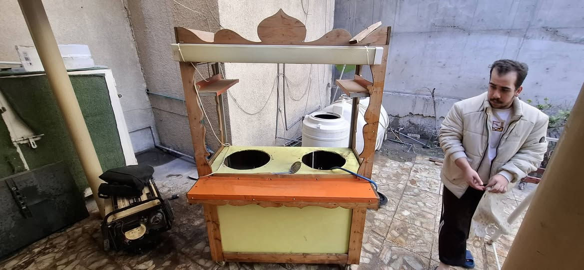 بسطيه لبلبي وباكله البسطيه مستخدمه شهر واحد جداً نضيفه مكاني الحارثيه السعر ٢٠٠ وبيهة مجال للشراي رقم الهاتف ***********
