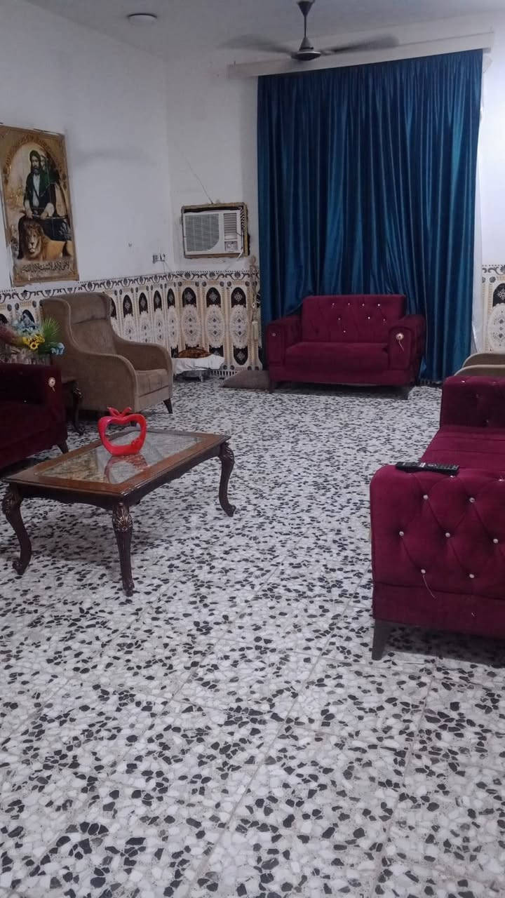 دار الإيجار طابقين حديث
الموقع زوير قرب الكورنيش تقسم حسين مارينا
تبليط خدمات كامله
طابق الارضي غرفه نوم وهول استقبال ومطبخ وصحيات وكراج وحديقه
طابق ثاني غرفتين وهول
مبلغ الإيجار 450
مراجعه مكتب الأهرام لعقار والمقالات شارع 60قرب مجمع الضامن الطبي *********** بيه واتساب
