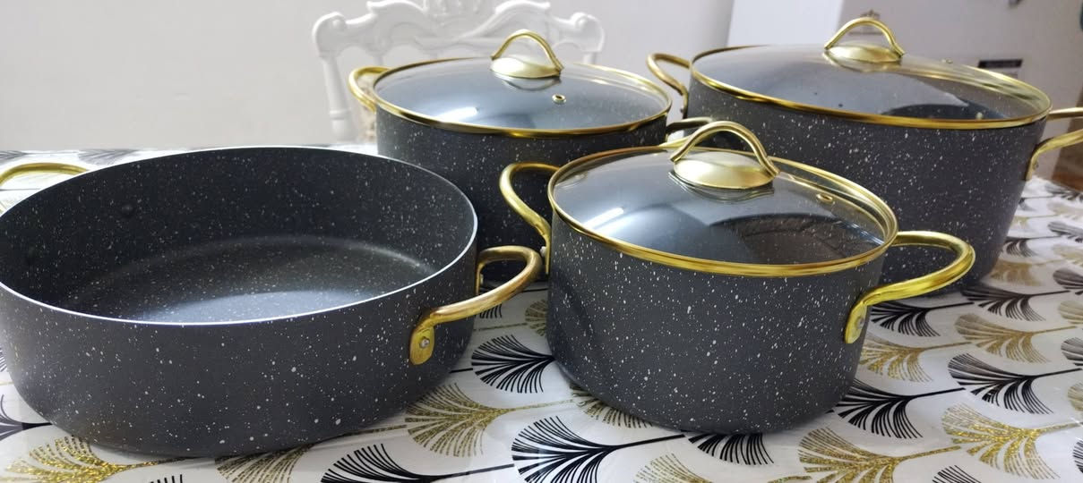 سيت جداري 4 قطع🌺اخر قطعةللحجز والاستفسار مراسلة الصفحة اوالاتصال على الرقم***********.العنوان دور الزراعة الثانية عبور مخبز المصطفى بداية شارع سالم البيع🧸 داخل المنزل 🧸
