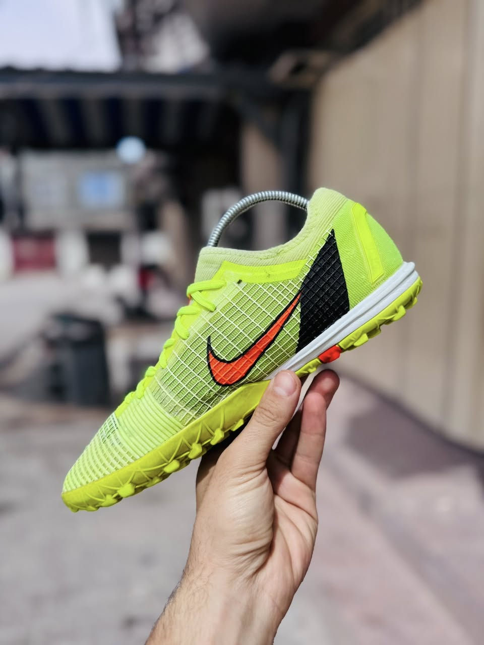 نايك 

باله اصلي نضافه فول 

قياس 42 ونص 

قاعده طبيه 

توصيل متوفر جميع محافضات العراق 

***********
