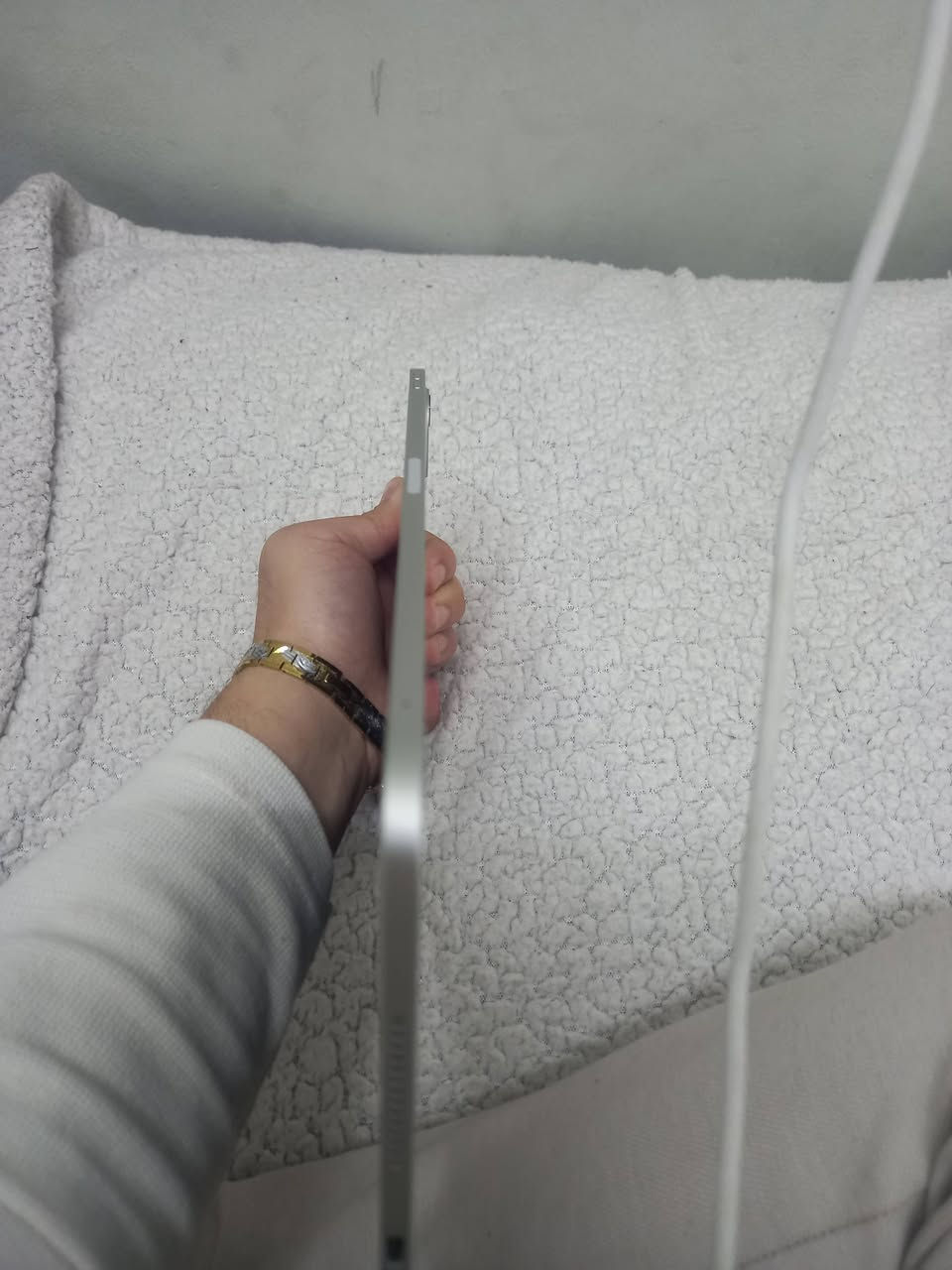 سلام عليكم عندي هاذ الايباد pro m4 نضيف 97 شحنه عدد دورات الشحن 145 مكفول شخطه مابي جديد بعده ب ضمان الشركه ملحقاته كامل 11 اينج +مكاني كركوك+السعر مليون
ادمن وافق ❤


**إذا كنت صاحب هذا الإعلان وتريد حذفه لأي سبب، رجاءا أرسل رسالة إلى الدعم الفني**