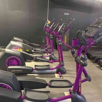 اوبتكل للبيع العنوان بغداد 07714878218