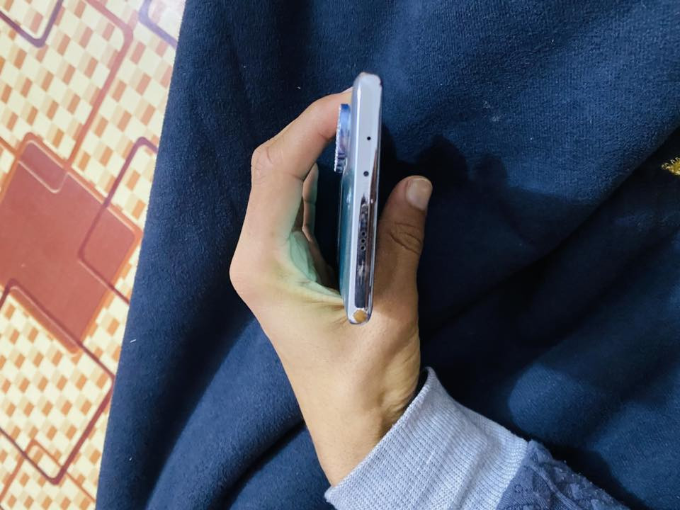 سلام عليكم للبيع جهاز تكنو كانبو 40برو 5g جهاز جديد كلش كسر خط  اخذته صار سبوع    بالبوبجي 90فريم. قوي وسلاسه فول  بس محتاجه  ويريد يبيعه  العنوان البصرة قضاء الدير   وشراي يجي واتساب. او هنا  يراسلني. هاذ رقمه مكلف بالنشر طبعا 
***********
