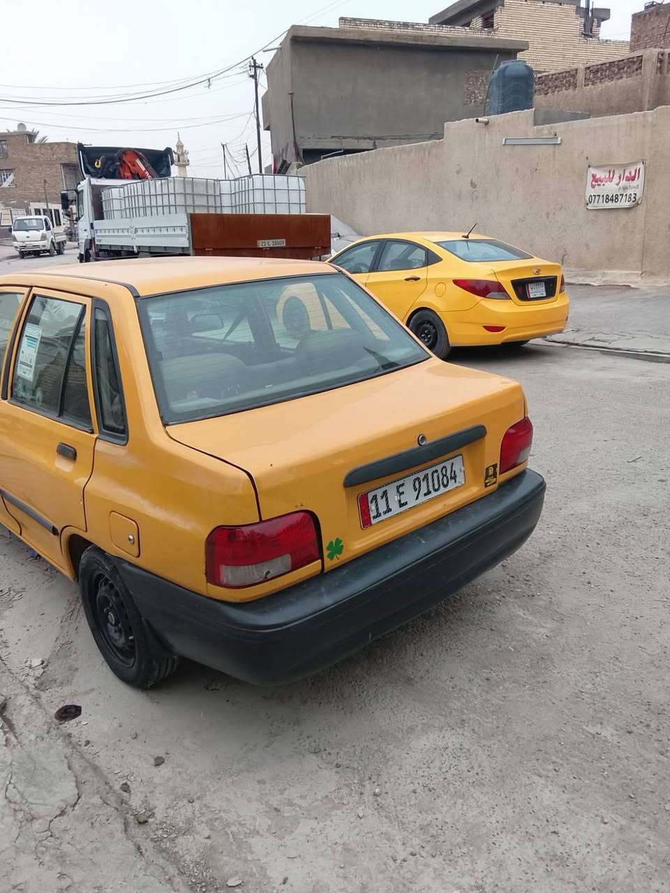 سلام عليكم سايبه موديل 2013سياره بيه شبر بل جاملغ لخلفي وشاصي واحد معمر  مصفره هيه وغرامات سيار بسمي لمكان بغداد البلديات رقم ***********
سعر 30وبيه مجال

