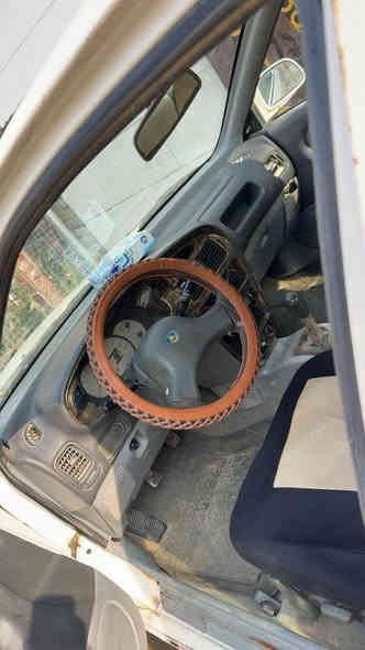 بروتون للبيع 2002.                                                                رقم بابل إنكليزي                                                                محرك جيد صدرامامي خلفي جيد تبريد ثلج تحويل مباشر تخم تاير جديد                                                                                                                                     موقعه بغداد.                                                                    الهاتف ***********
