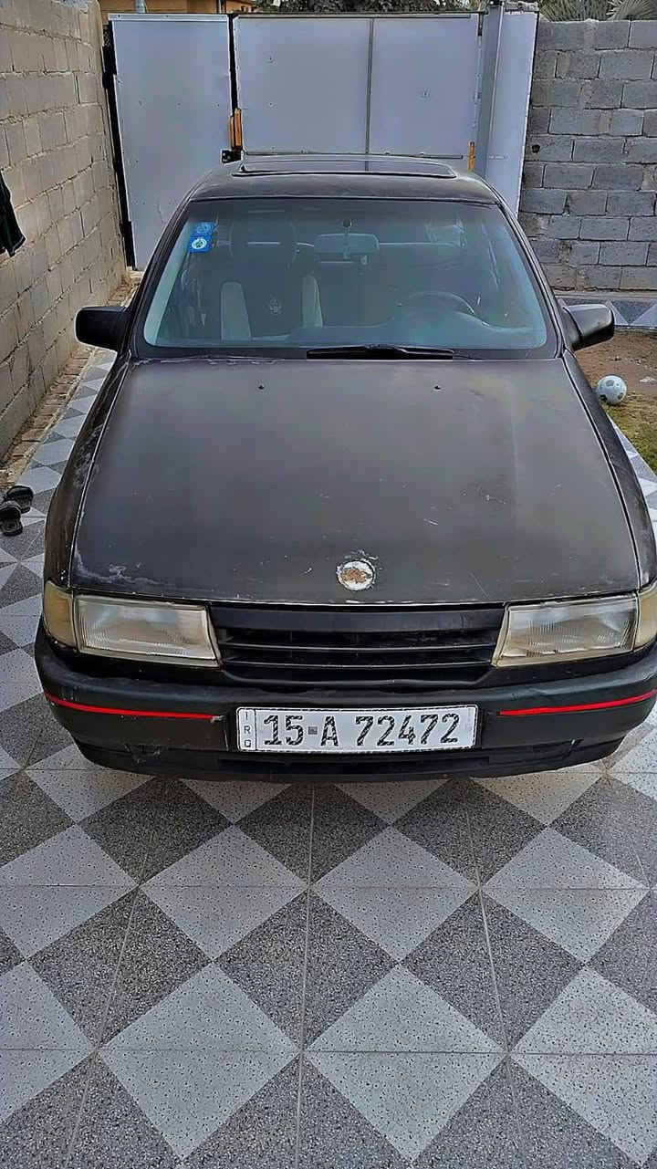 السلام عليكم اوبل فيكترا موديل 91 محرك 2000 اسمي تحول ثاني يوم تعهد بل كصه والتحويل والسيارة كاعده كدام اعيونكم
سعرها 23ورقه وبيها مجال 
مكانها العامريه الصمود 
***********
تواصل عل هذا رقم وبي واتساب 
من رخصت الادمن المحترم
