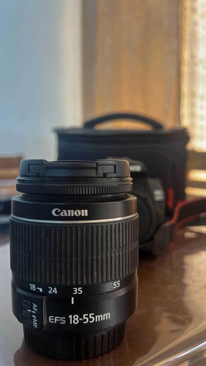 Canon EOS 2000D
السلام عليكم للبيع فقط كاميرا كانون EOS 2000D اخت الجديده استعمال قليل جداً 

​ تدعم Wi-Fi و NFC (لنقل الصور للهاتف مباشرة

​العدسة الأصلية.. Canon EF-S 18-55mm f/3.5-5

تصويرها يخبل الفيديو دقة عالية جداً

​الملحقات المرفقة (كما في الصورة):

​البطارية الأصلية.

​الشاحن الأصلي.

​حزام الرقبة (Canon EOS).

​غطاء العدسة وغطاء جسم الكاميرا

اي شخط مابيها السعر 350 الف وبيها مجال مكاني بغداد العامرية 

*********** متواجد على النت 🤍
