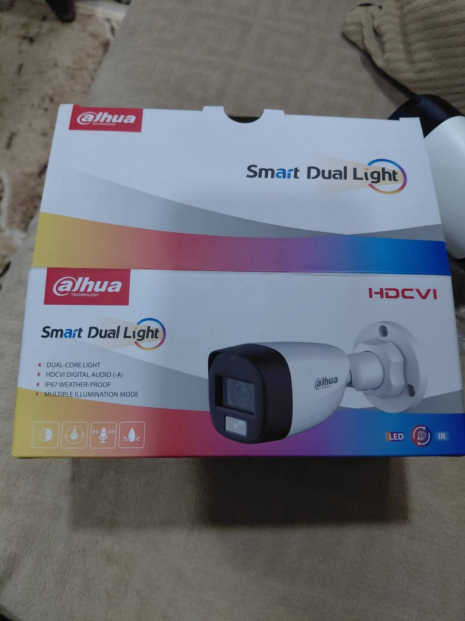 السلام عليكم  مستخدم 3 ايام جديد بالكارتون الله شاهد جهاز DVR متطور مع كاميرا دقة 2 ميجا بيكسل العدد 1 تعطيك صورة صافية جداً.
الميزة الأهم: الكاميرا تدعم تسجيل الصوت
للاستفسار والسعر، راسلوني خاص. وتساب 
***********
