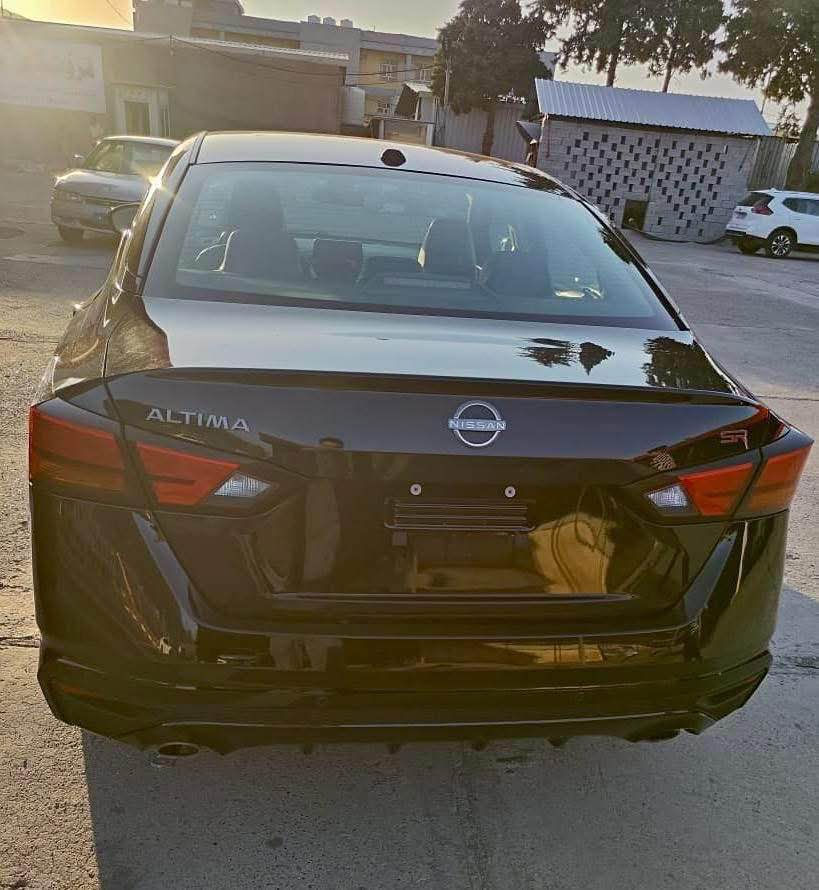 Nissan Altima SR 2024
فول تەنها سلایت نیە 
جملغ سکن و بونیت بۆیاغە
1N4BL4CV5RN346520
نرخ 163  مجالێکی کەم
واتس اپ ***********

📍hawler أربيل, العراق
