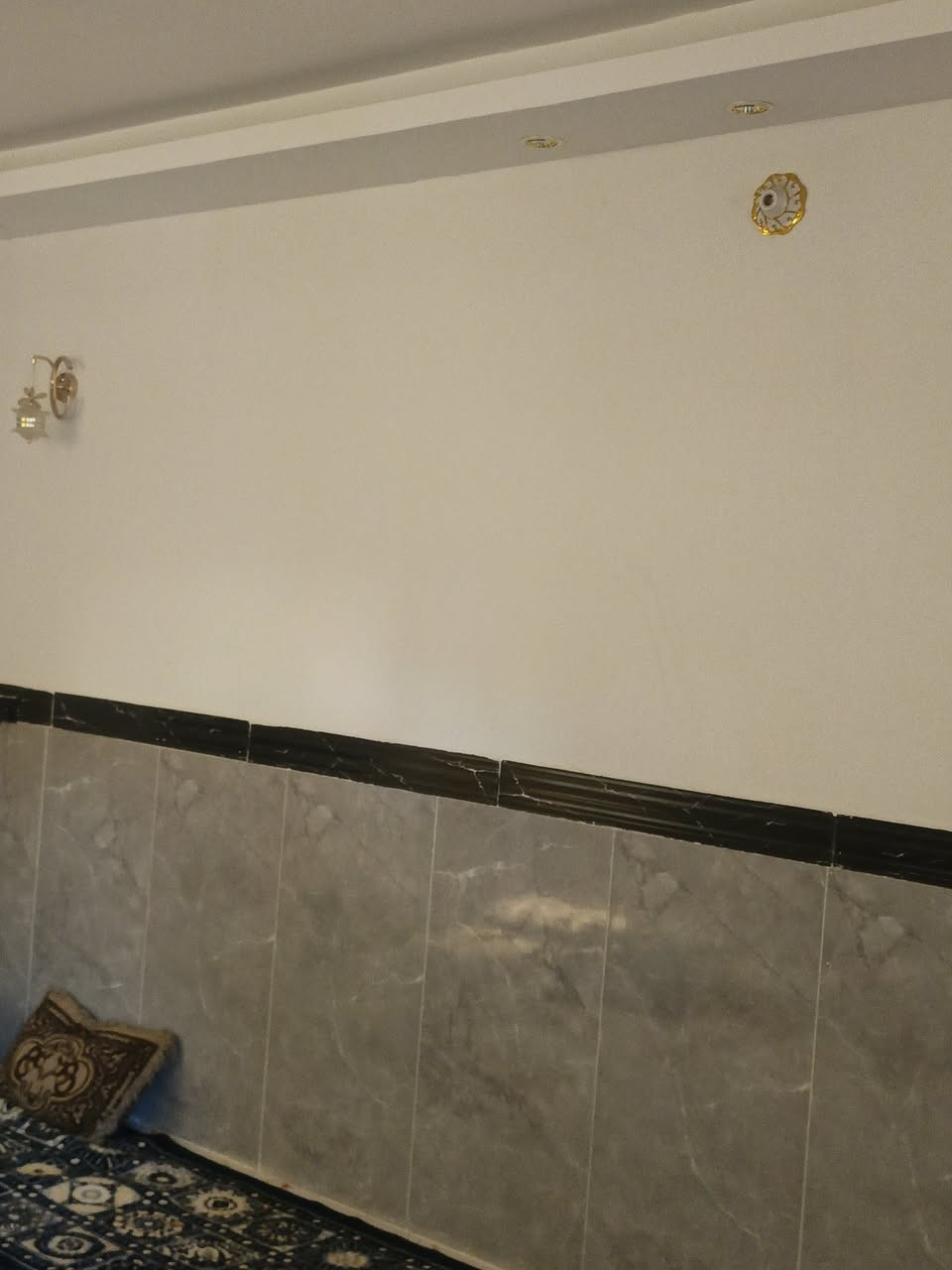 سلام عليكم بيت البيع طابقين مساحته 280حي خضيره الشارع الريسي
يم حيدر شنين شارع تبليط جديد ***********4
