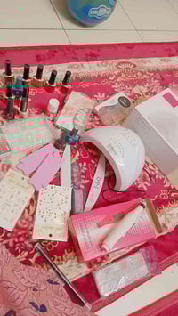 مكياج • مستحضرات تجميل