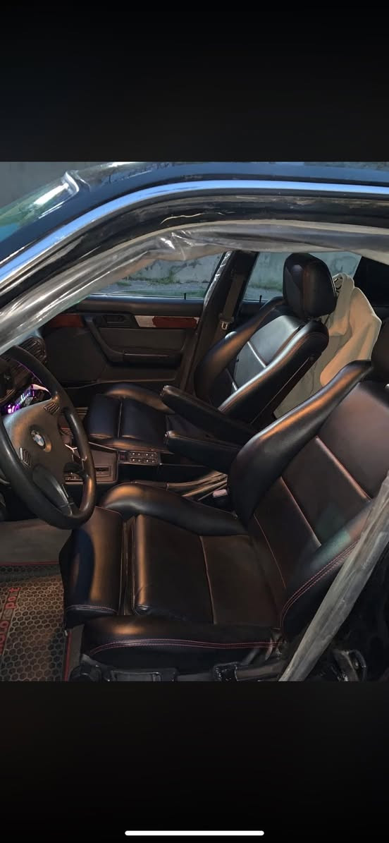 للبيع bmw 525
تبريد شغال
جامات كهرب شغاله 
سماعات ومسجل جديد 
كزوزت الالكتروني 
فتحه سقف 
داخل جديد بل كامل 
سياره مصروف عليه من كل النواحي 
ضرره بل تكمه مال جام امامي بدون لا شاصي ولا لغد 
سعر 55  مو شراي لا اتعبني معاك


**إذا كنت صاحب هذا الإعلان وتريد حذفه لأي سبب، رجاءا أرسل رسالة إلى الدعم الفني**