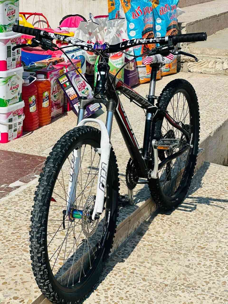 سلام عليكم دراجه للبيع ماركه امريكي بريكات دهن  بطيخات 7 الوان واره وكدام صوط طرب 
حجم 26 دراجه استعراض مكينه 9 امامي 3 ،، السترن 90 رقبه سبع الوان مضلعه دبل شقال فوال  قفل فتح تواير اعراض جبلي 
سعر 245 وبي مجال قليل مكاني موصل جانب الأيسر حي انتصار


**إذا كنت صاحب هذا الإعلان وتريد حذفه لأي سبب، رجاءا أرسل رسالة إلى الدعم الفني**