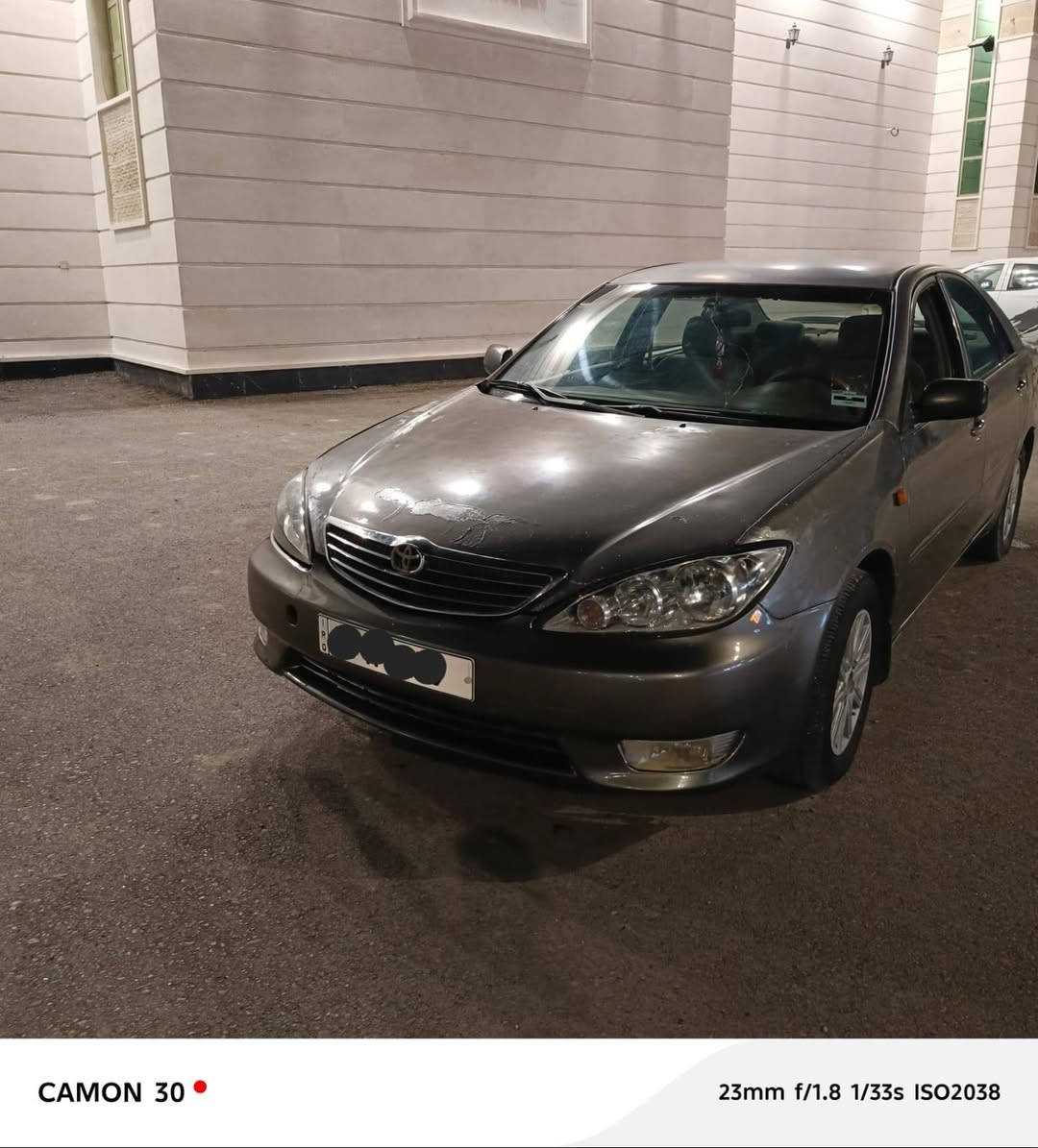 سلام عليكم كامري 2004  محرك 2400            بي تبخير. بدون تنقيص
فقط رقم انكليزي سنويه بسمي لل 2027
 كير اوتو جديد السياره محتاجه صبغ عام وترتيبات 
مصبوغه عام وبيه جراد السياره فوول.  مواصفات كشانت كهرباء لايت زنون كهربائيات كله شغاله غرفته جديده صدر جديد ويل كروم جام كهرباء مسجل راديو بلادي شركه 
السعر 75  وبيه مجال مكاني الرمادي مصوجه مقدفه
*********** واتساب 
*********** واتساب
