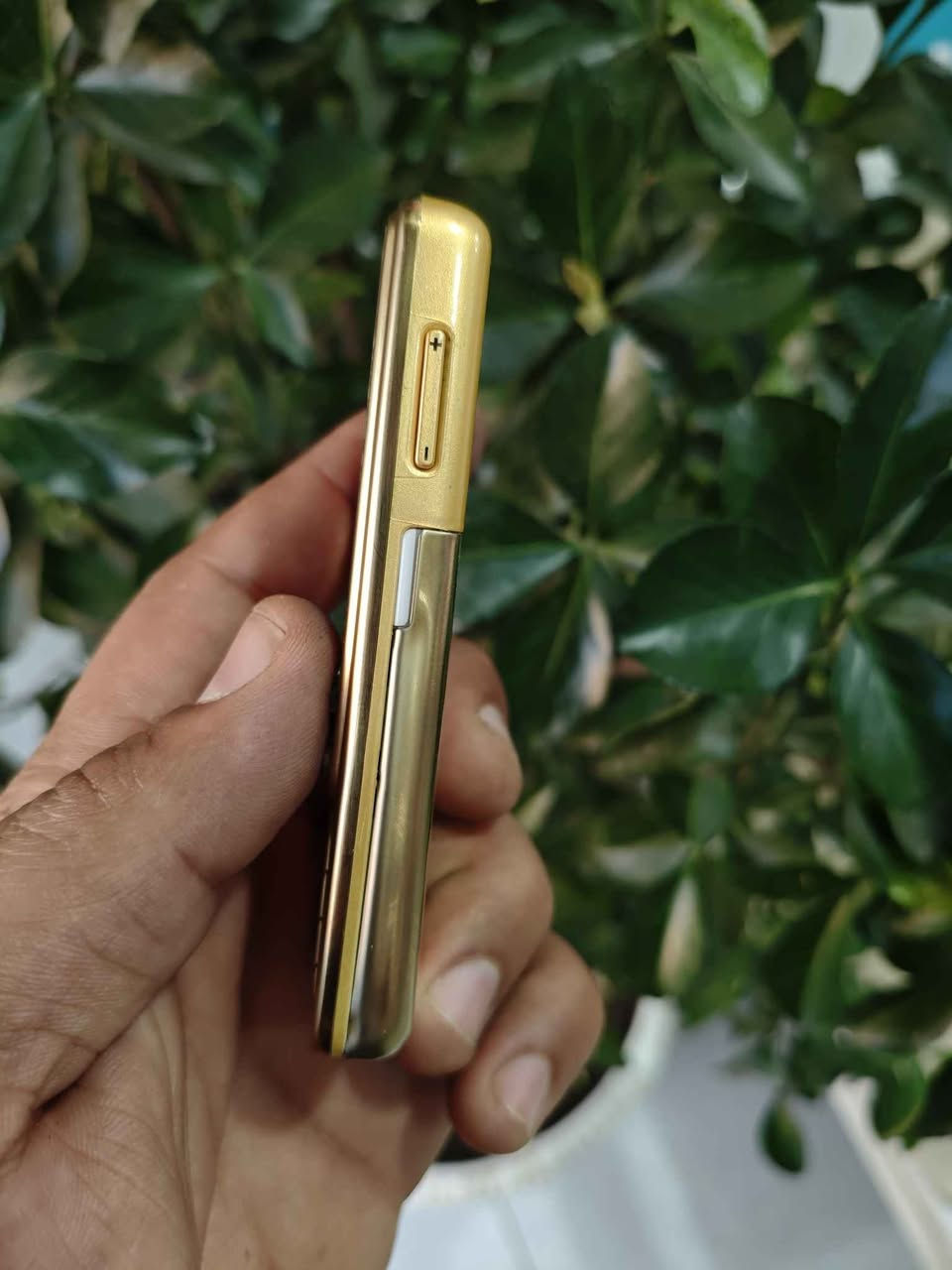 Nokia 6300 ـە، یەکێکە لە ناودارترین مۆبایلە کۆنەکانی نوکیا 🌟  زۆر خاوێن ڕەنگ گۆڵد ، کامێرا و میمۆری MP3
وەجبەی یەکەم ساڵی 2007 دەرچوە ، یەک سیمکارت شعن دەرزی  قورس و بەهێز
کیبۆردی خۆش بۆ نامە و ڕەقەمکان ✨
رەنگی Gold / گۆڵد
زمانی عەرەبی تێدایە
دۆخی مۆبایلەکە زۆر پاک ✨

نرخی : 45 :  هەزار 

***********
***********

ناونیشان قەڵادزێ بشدار, السليمانية
