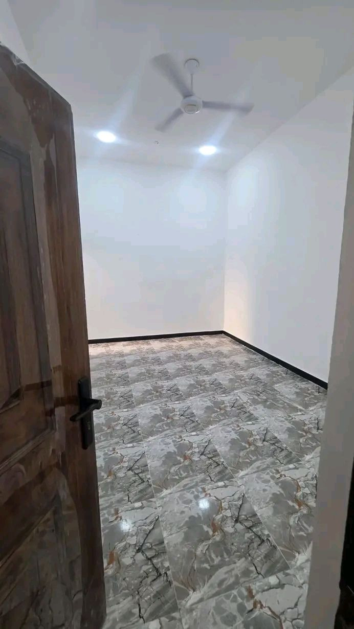 مستمرين/ بيت للبيع بالتقسيط في كربلاء ( سيف سعد  ) بيت عدد 2 

بالتقسيط طابو صرف مداور ثاني يوم بدائرة التسجيل العقاري 

بالتقسيط البيوت للبيع مساحه 120م / وثاني  100 متر طابقين 🔹يتكونن من✔️غرف نوم 3 ✔️استقبال✔️مطبخ✔️صحيات 2 ✔️صاله 

للاستفسار ومعلومات
 اكثر الاتصال على الرقم صاحب المنزل *********** واتساب فقط

كفيل عدد 2 _ موطن راتبهم على مصرف الرافدين
 
شهريا 500 الف فقط لا غير
مقدمه بسيطه 

البيوت طابو صرف _ نفس اليوم نتكاتب بدون استلام المقدمه لحين سحب بيان من التسجيل العقاري نداورلكم البيت من أسمي لأسمكم 

بيت كونكريت مسلح طابوق ايراني سيراميك مرمر ديكورات خريطة البناء اخر تحديث عافيات للشراي البيت تحفه تحفه ما سنة البناء 2026  توى كمل محد كاعد بي حتى ريحت الصبغ بي

رجاءا لحد يراسلني من المندوبين والمندوبات وبياعه شرايه و اصحاب مكاتب العقار لحد يراسلني رجاءا 

.🧡  هناك بيوت بس تكمل ننشرها  لكم بعدة مناطق في كربلاء بالتقسيط  ايضا

فقط واتساب الرقم اعلاه

ملاحظه 
هناك تخفيض للمعلمات و المدرساات وموظفات الصحه 

فقط واتساب 
صاحب البيت
عيدكم مبارك وكل عام وانتو بخير بمناسبة تنصيب الامام علي ع 😘
