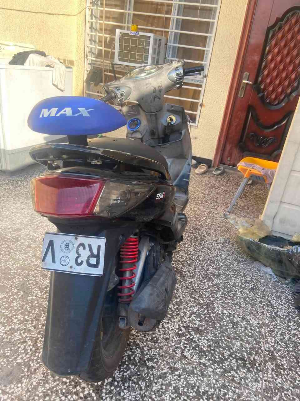 سكنس فحل كابريتر نضيفه كامله نواقص بسيطه كلش كلج رياضي مكينتها حلوه ناعمه
سعر 700 مجال قليل للشراي 
***********
