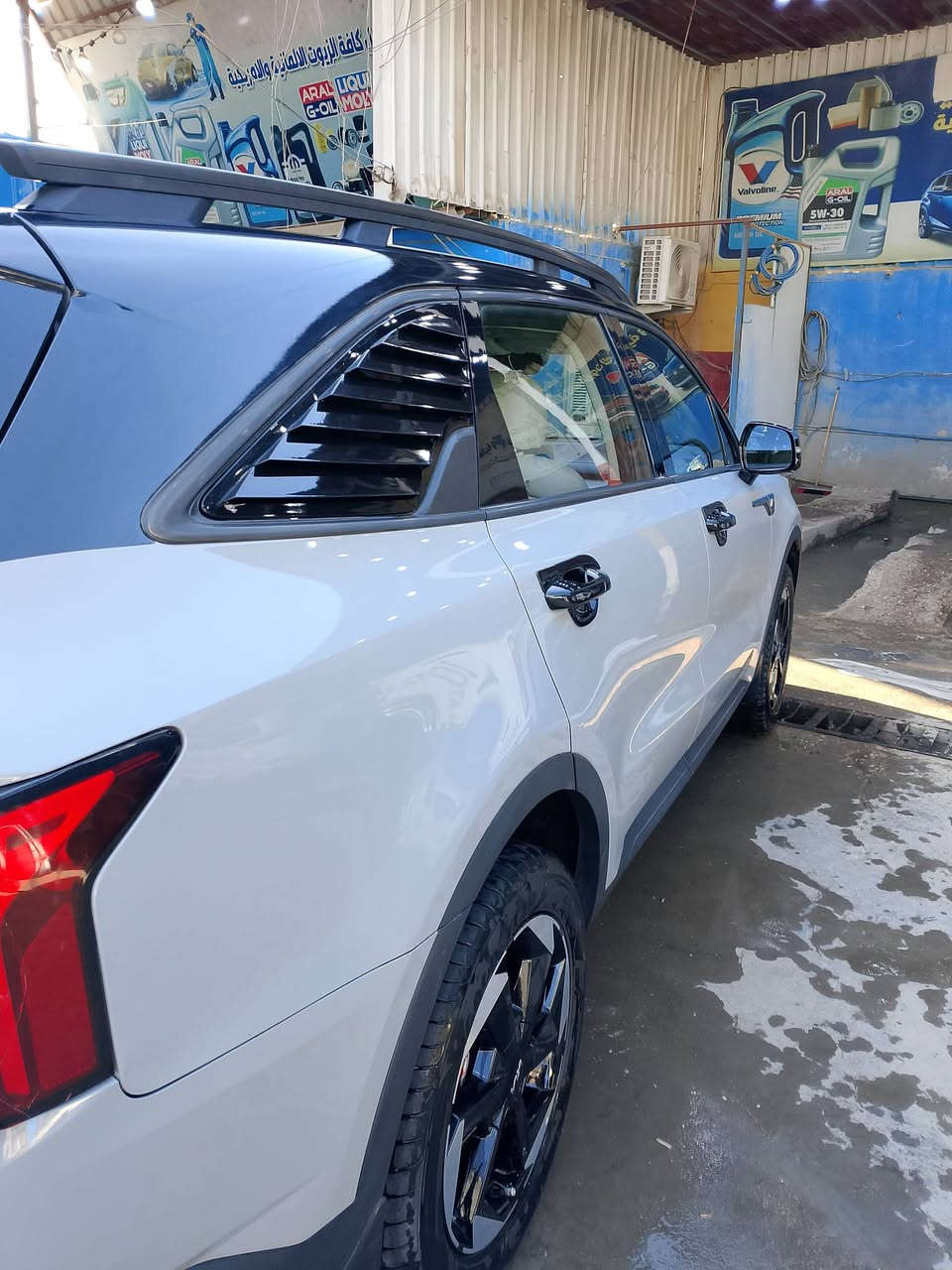 سورنتو23  اسمنتي وارد فول مواصفات  محرك 2500 تيربو حادثها خلفي قبق جنطه فقط مبدل ومصبوغ  وربع دعاميه اماميه صبغ بسبب شخط بأسمي بغداد  السعر 285 سياره نظيفه ومتعوب عليها جاهزه من كل النواحي
*********** صور الحادث موجود كدامك اي استفسار اتصل وتدلل
