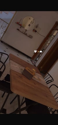 ميز طعام للبيع مستعمل قليل 07779504596 بي واتساب