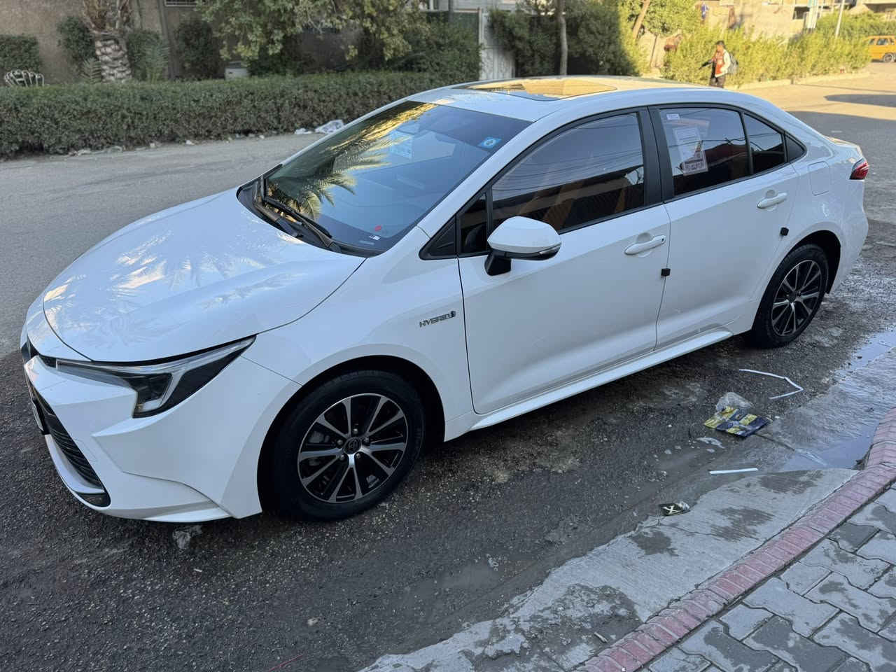 كورلا هايبرد شكل الأمريكي علامه الزركة موديل 2024 ماشية 28 الف كفاله من الصبغ والتبديل بيها رصعتين كلش صغار موضحة بصور والباقي كفاله فول عدا الكشنات مو كهرباء 
السعر 150 قفل 
*********** حي الإعلام بغداد
