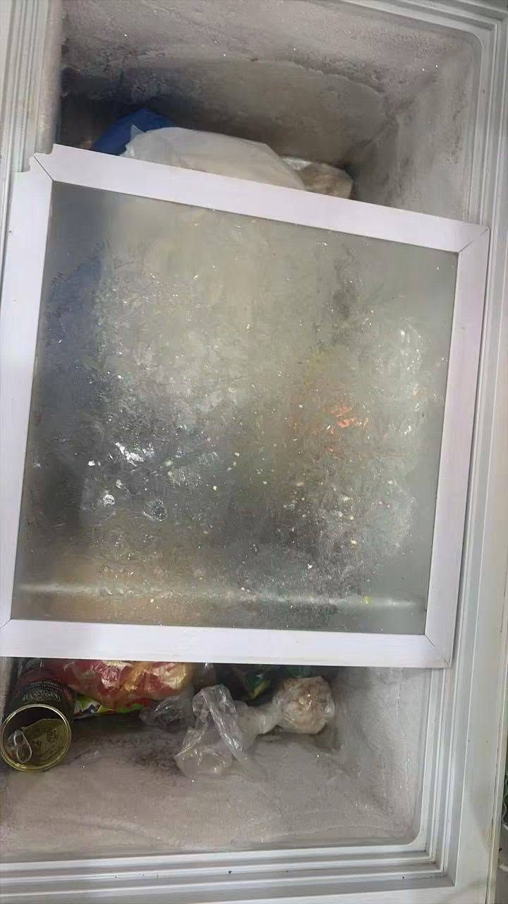 مجمدة للبيع شغالة و نظيفة سعر ١٢٠ الف وبيها مجال


**إذا كنت صاحب هذا الإعلان وتريد حذفه لأي سبب، رجاءا أرسل رسالة إلى الدعم الفني**