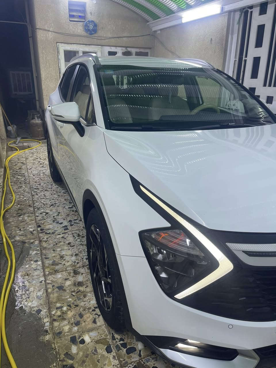 السلام عليكم 
كيا سبورتج خليجية للبيع أو مراوس حسب القناعة 
موديل 2025
كفالة عامة من كلشي 
السونار مُرفق بالصور 
رقم بغداد بأسمي 
ماشية 24 ألف كم 
فول مواصفات 
قمارة حديد 
كشنات كهربائية 
يوجد رادار جانبي
تشغيل عن بُعد
جنطة كهرباء 
برده خلفية 
تدفئة كشنات 
تدفئة ستيرن 
حساس خلفي أمامي 
سايد بريك بصمة
شحن لاسلكي
ويل كروم 
لايت LED مع حاجب أمامي 
مُغلفة بالكامل كشنات و أرضية 
مكان السيارة واسط_ الكوت مركز المحافظة 
للأستفسار الاتصال على الرقم 
***********
