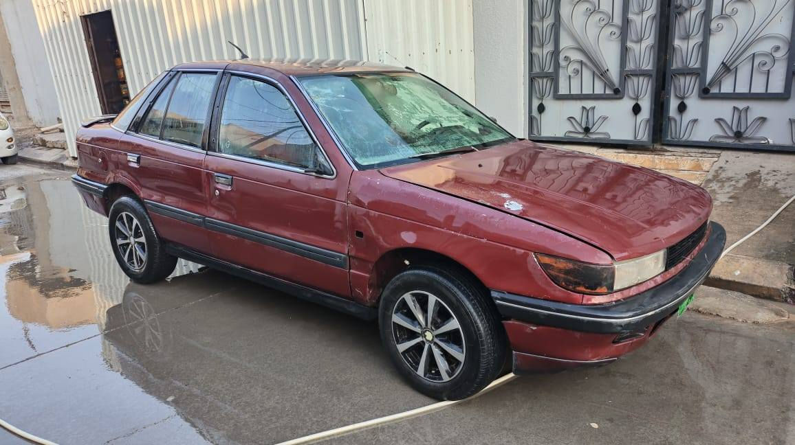 السلام عليكم مستيبوشي لانسر للبيع كير ومحرك شرط محرك كابريتا موديل 91 صاحبه مااندلو السعر 8 سنويه بيضه رقم *********** مكان السياره موصل أيسر
