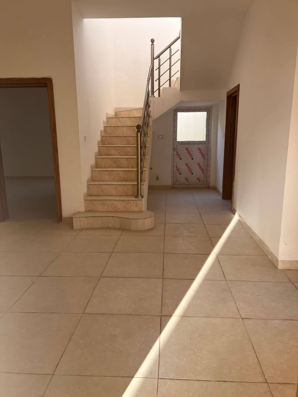 💎🔹مكـ✯͜͡المصطفى𝄠ـتب▪️💎
 
🕋 بسم الله الرحمن الرحيم 🕋

السلام وعليكم 
عقار #للبيع_اقساط
#العنوان/ مجمع الزهور 2 السكني …الفلوجه على سريع الدولي مقابل شركه الببسي قبل سيطره الصقور 
..بناء حديث 
..بناء درجه أولى
#المساحه/٢٥٠ متر 
طابق واحد 
..بناء طابوك 
..غرفتين مع سويت و صاله ومطبخ واستقبال وصحيات وكراج سياره وحديقه 
#السعر/١١٠ مليون 
الواصل ٨٠ والباقي اقساط 
يعني مقدمه ٨٠ مليون و٣٠ مليون اقساط
⭕ الاستفسار اكثر رجا مراجعة 

🥇#مكتب_المصطفى_للعقار 
  
ملاحظة/ السعر محدد من قبل صاحب العقار

💯علماً البيت جاهز للسكن🗣️
     
        ((شعارنا المصداقية)) 

⭕ اذا عندك عقار تريد تعرضه للبيع او تريد تشتري عقار  الاستفسار أكثر 

مراجعة (((مكتب المصطفى اللعقار))) 

________________________________

📬فقط ارسال المعلومات  على الواتساب او الاتصال على هواتف المكتب 

🤳متابعة الصفحه يصلك كل ما هو جديد

⏪ملاحضه: السعرالعقار  يحدد من قبل البائع

  🏘️بيع وشراء الأراضي السكنية والزراعية وكافة

 العقارات🏘️🌐Anbar Fallujah_ الانبار الفلوجة🌐.

       ((««نستقبل هواتفكم على لارقام التالية»»     
       {{  © المحامي ياسين رافع العيساوي ©}}           

***********   واتساب + اتصال 
***********    اتصال هاتفي كورك + واتسا
