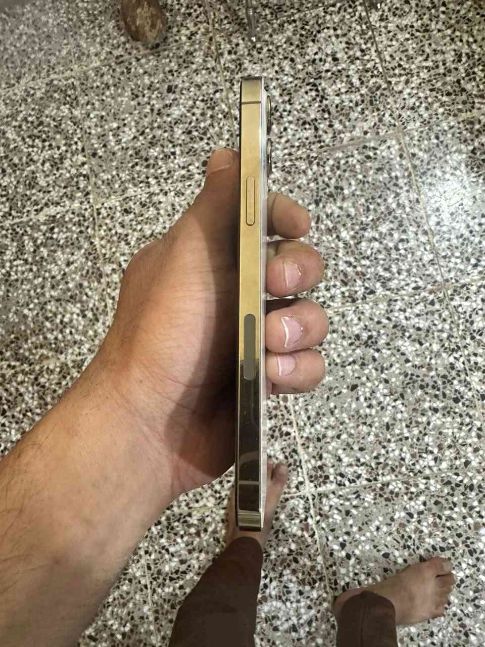 السلام عليكم 
١٢برو ماكس 
٥١٢ 
٧٠بلادي 🔋
جهاز كلش نضيف كلة شغال مبدل شاشة فقط نوعية اصلية
***********
