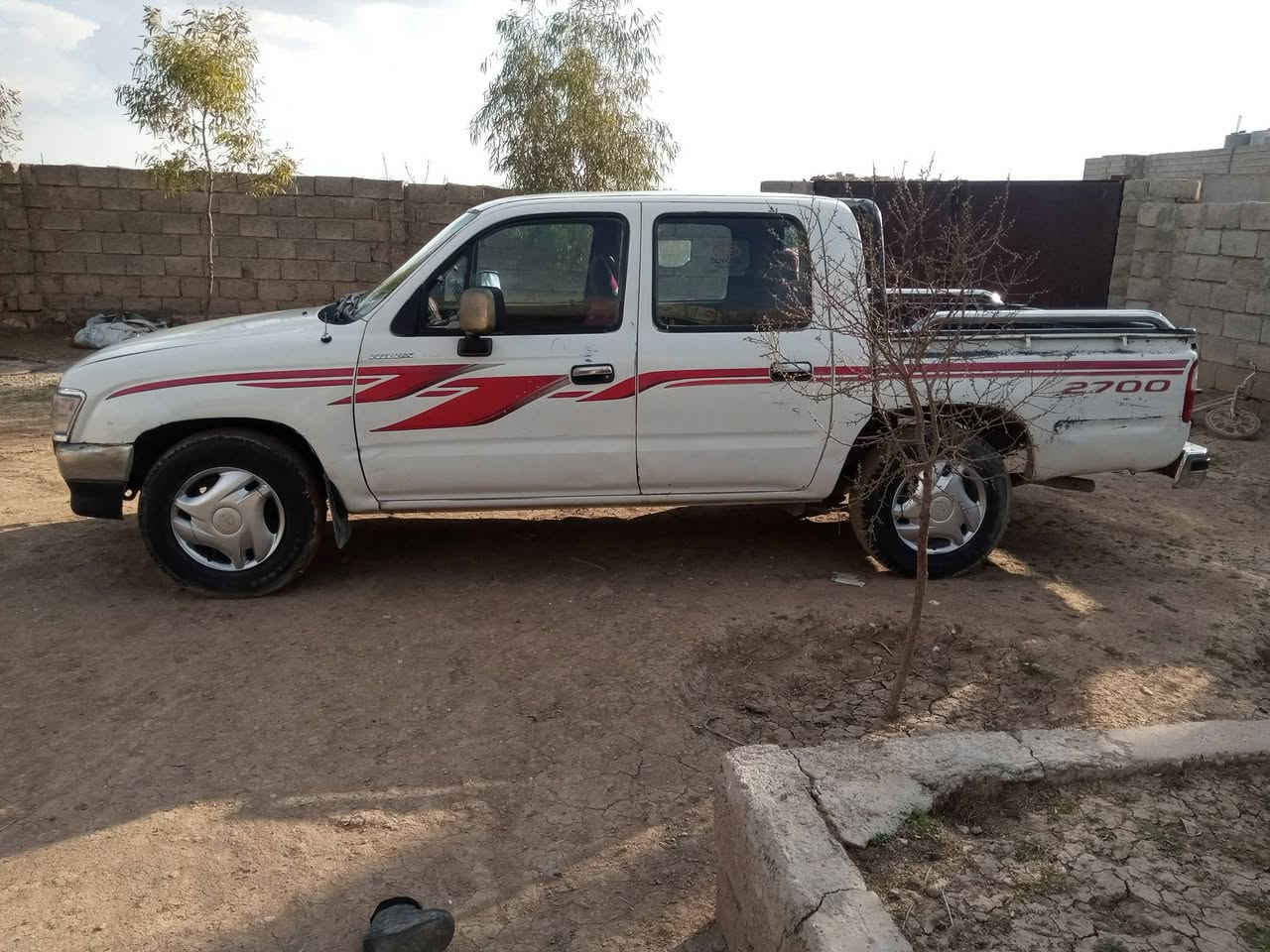 بيكم للبيع موديل 2000
مكينه كير اكسن شاصي شرط
صبق نص حزام ابيع حزام
سنويه جديده لل2031
رقم دولي جديد مشروع وطني
رقم بصره
الشرعي بل موصل تحويل بل موصل 
تريد وكاله تريد تحويل شرط
السعر70وبيها مجال العنوان غرب الموصل 
رقم ***********
***********
مكلف بل نشر اتصل
