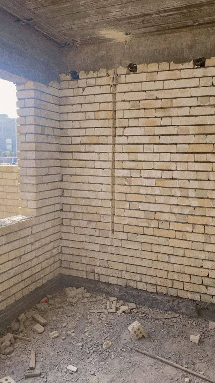 السلام عليكم شباب مساعد خلفه من بغداد عدك هيكله تشطيب تسليك شد ناره سويجات بلك سويج مد حصيره حفر نزالت  هاذا رقمي *********** يوجد فقط وتساب وخاص مفتوح
